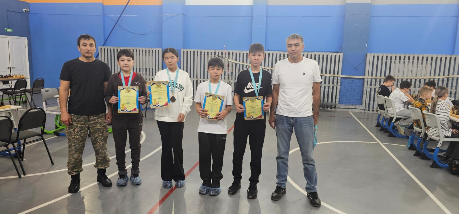 ҚҰТТЫҚТАЙМЫЗ!